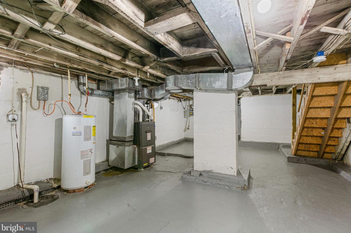 216 Colgate Ave, Baltimore MD  21222-4210 exterior