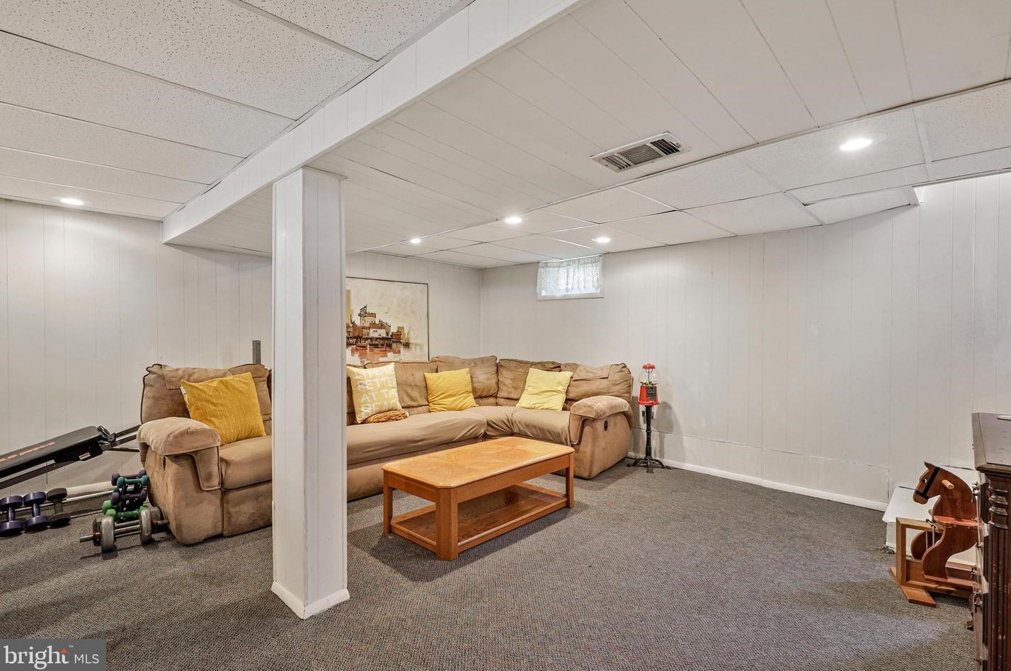 7822 Wendover Ave, Baltimore MD  21234-5418 exterior