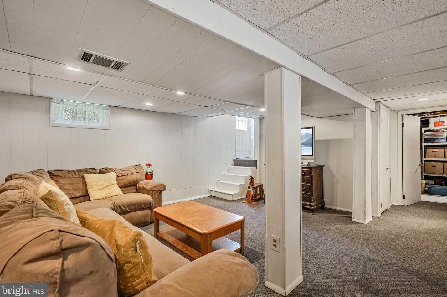 7822 Wendover Ave, Baltimore MD  21234-5418 exterior