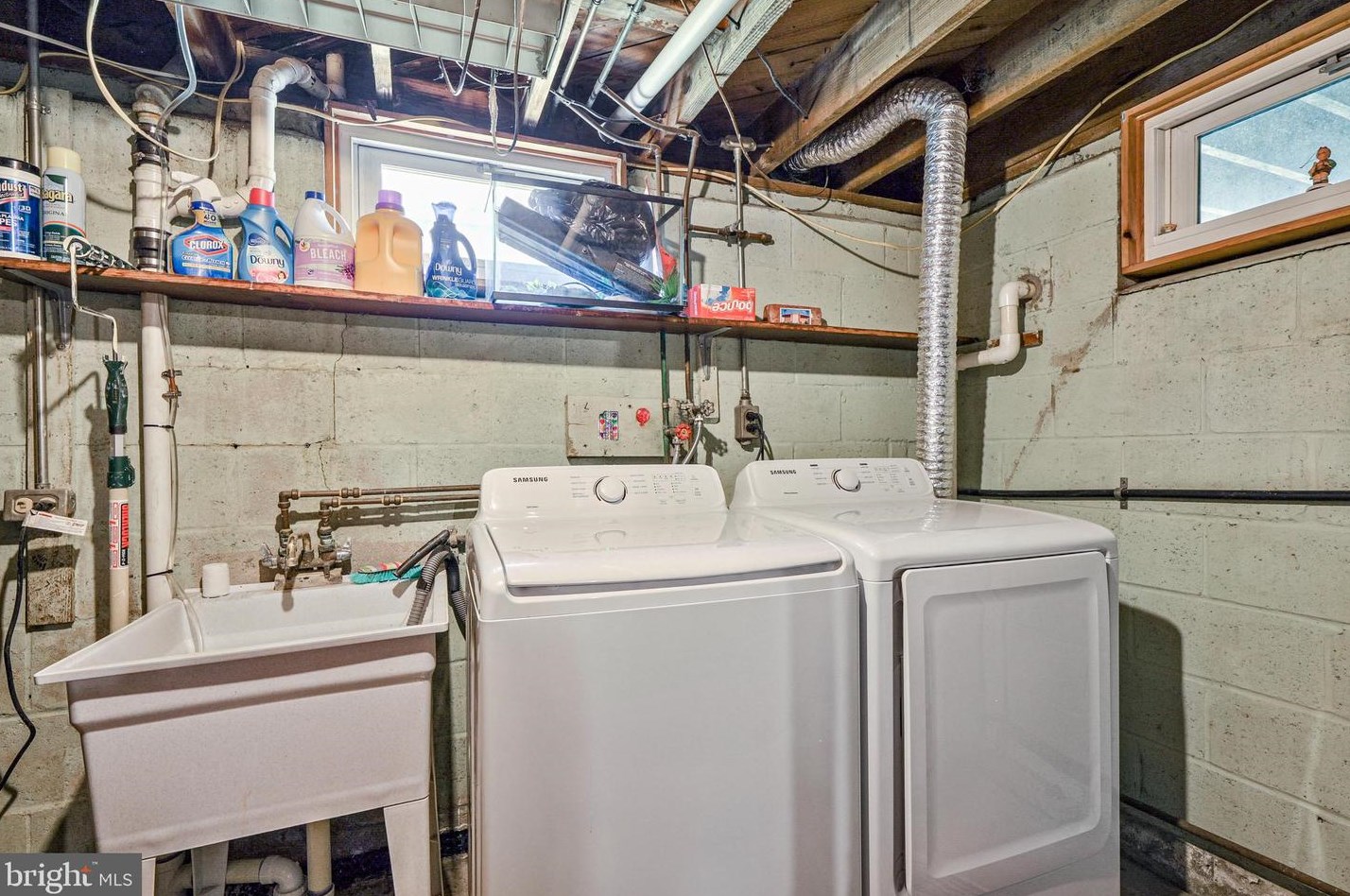 7822 Wendover Ave, Baltimore MD  21234-5418 exterior