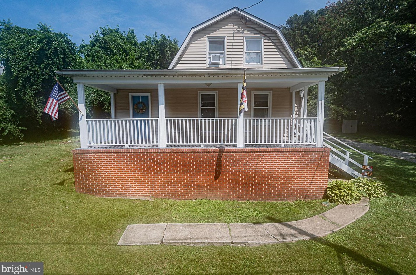 128 American Ave, Baltimore, MD 21227-1701