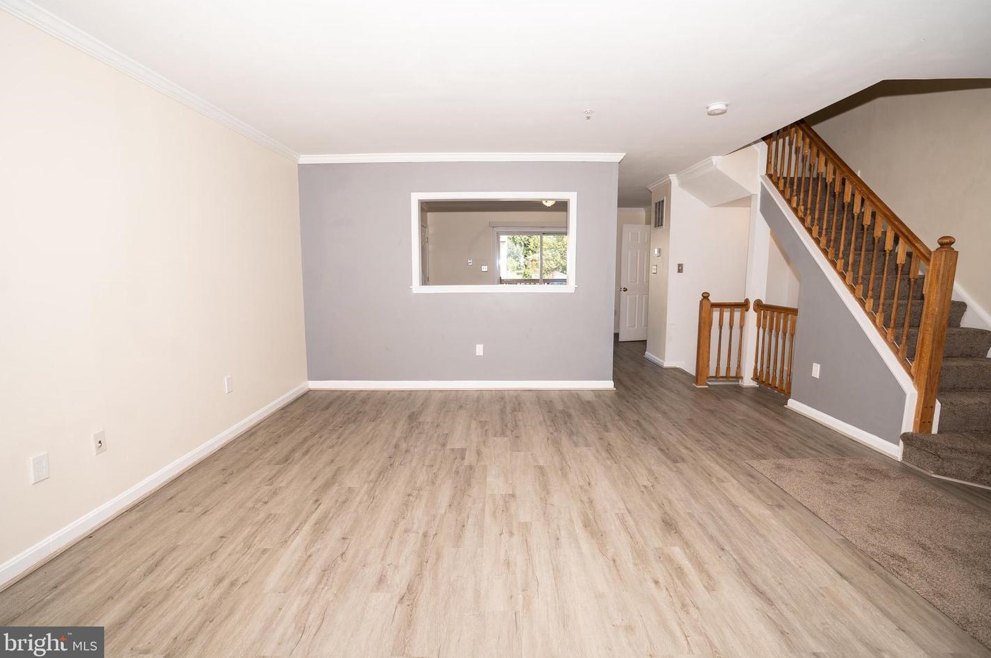 660 Villager Cir, Baltimore, MD 21222-8800