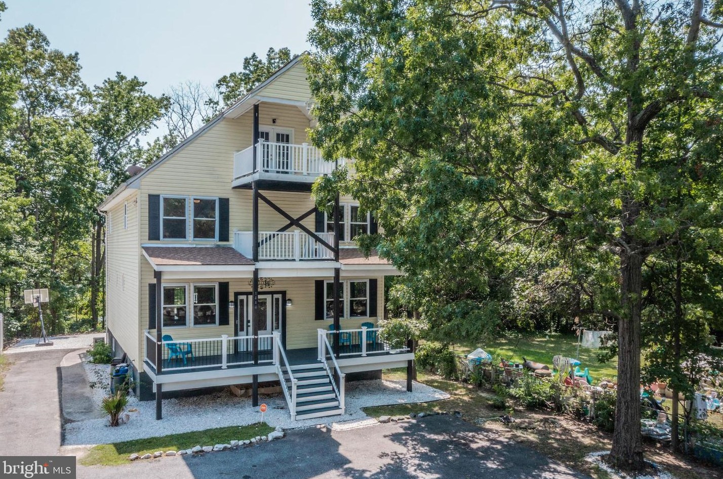 1444 Maple Ave, Baltimore MD  21221-6029 exterior