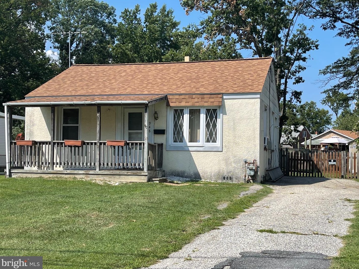 948 Renfrew St, Baltimore, MD 21221-5209