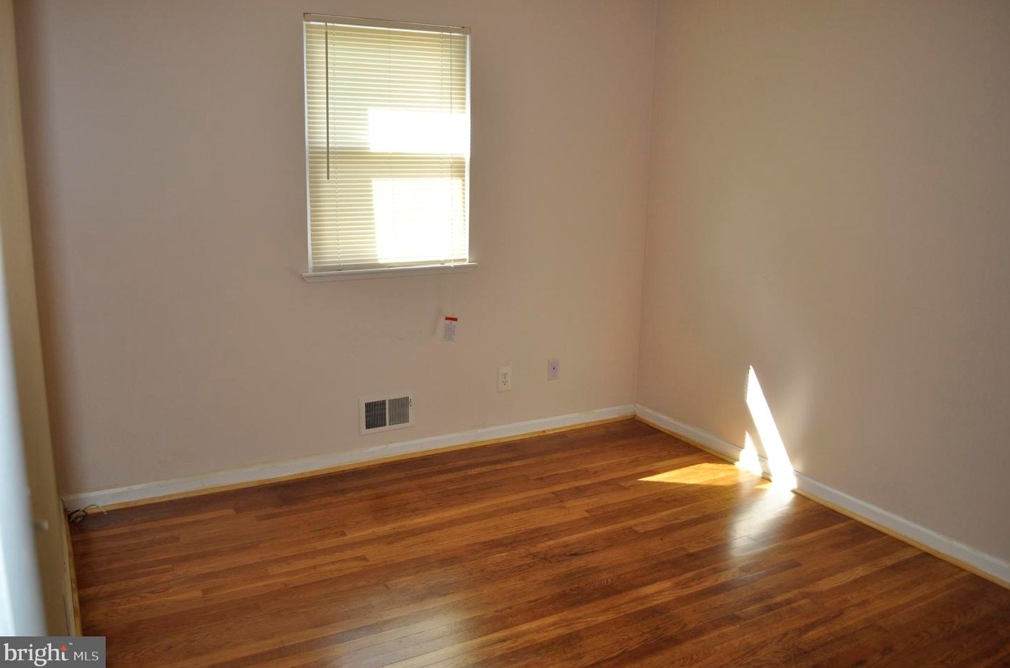 414 Crosby Rd, Baltimore MD  21228-2516 exterior