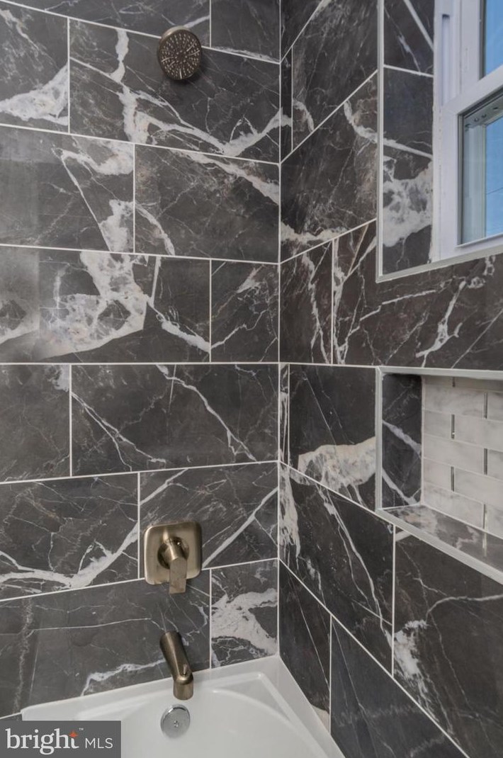 3106 Baybriar Rd, Baltimore MD  21222-5403 exterior