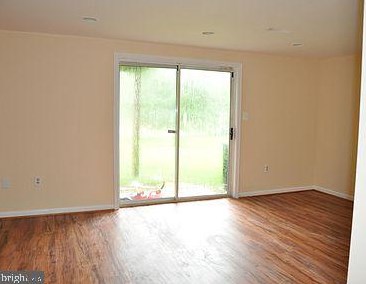 13 Rocky Brook Ct, Baltimore, MD 21244