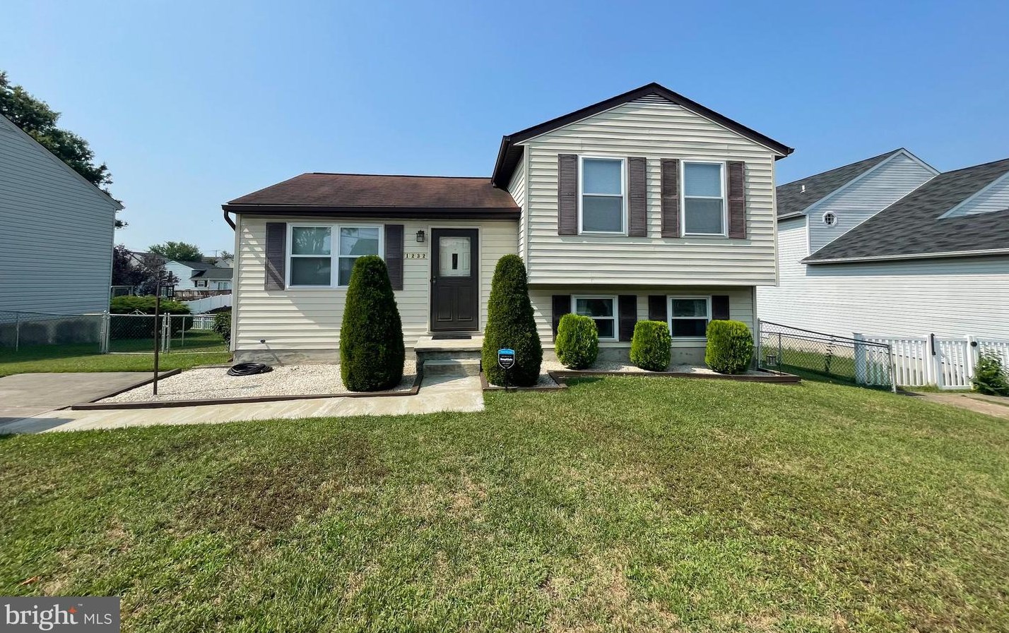 1232 Violette Ave, Baltimore, MD 21229-5160
