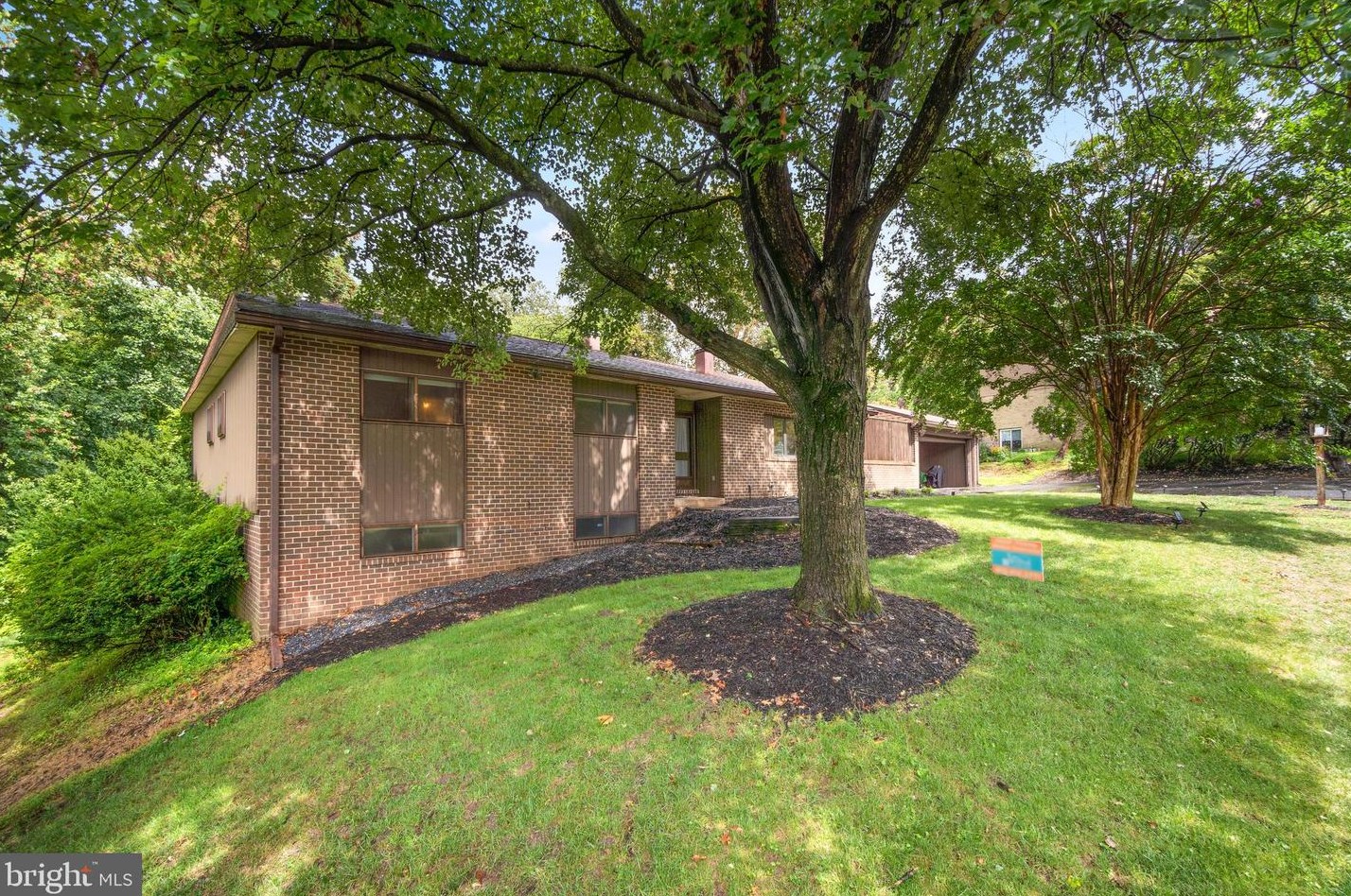 7209 Denberg Rd, Baltimore, MD 21209-1038