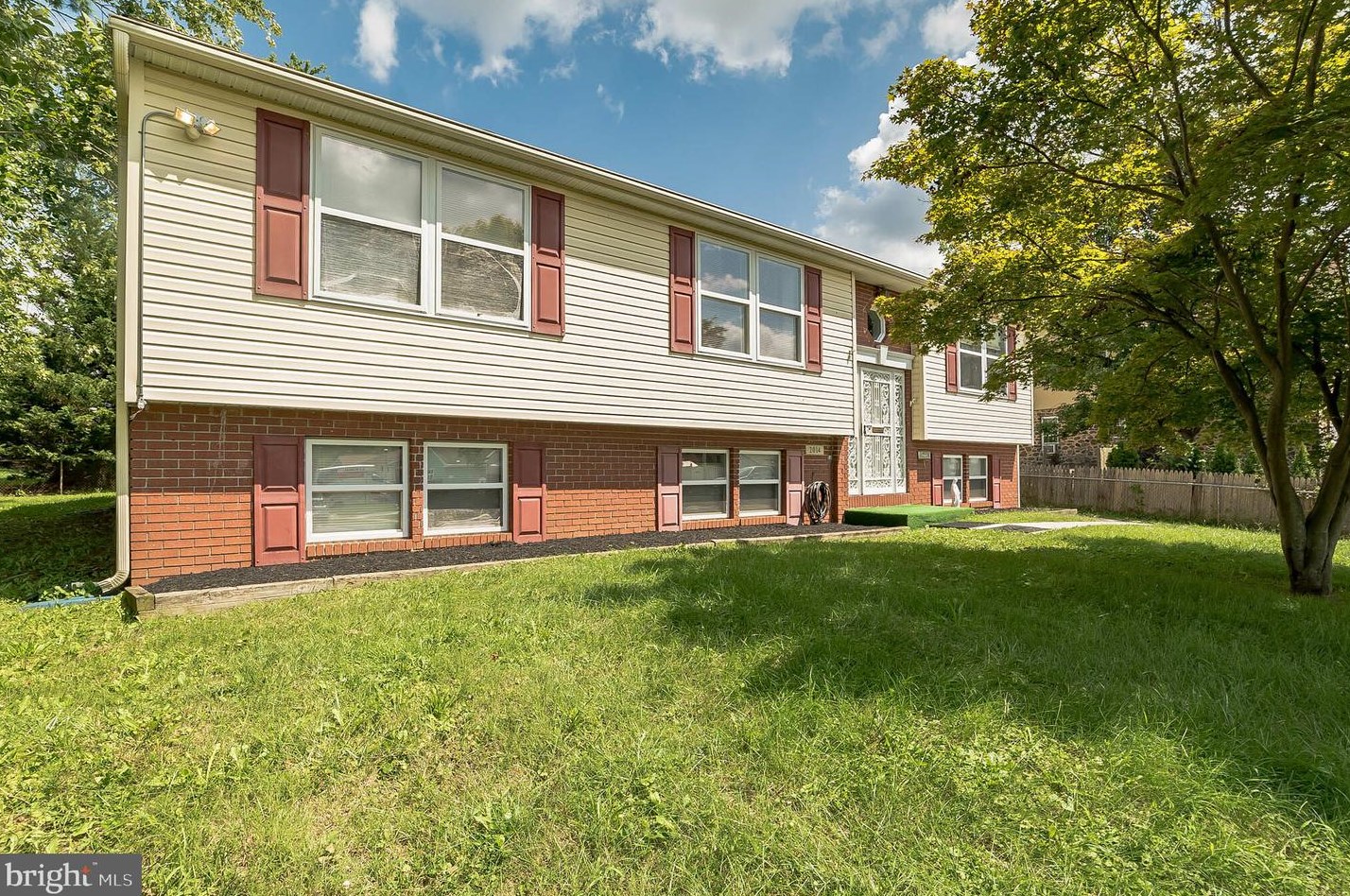 2014 Royal Garden Dr, Baltimore, MD 21207-4324