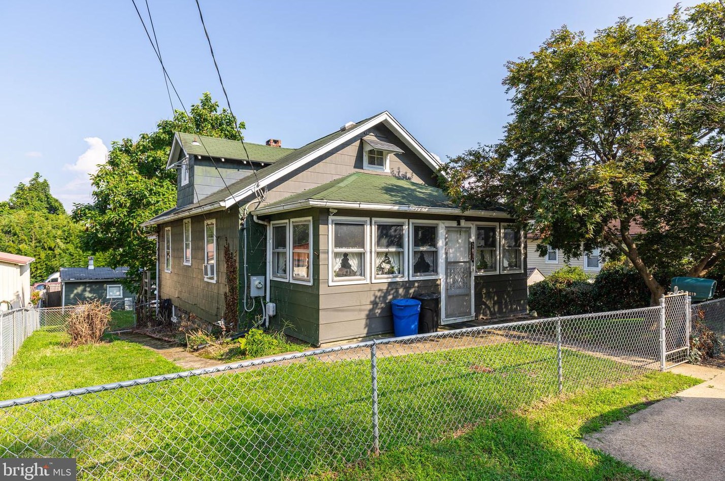 2619 Braun Ave, Baltimore, MD 21227-2921