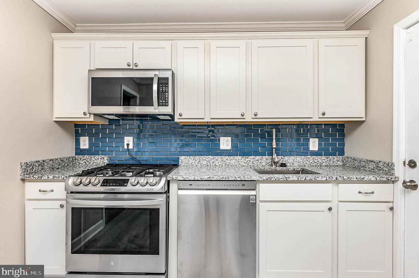 3415 Loganview Dr, Baltimore MD  21222-5949 exterior