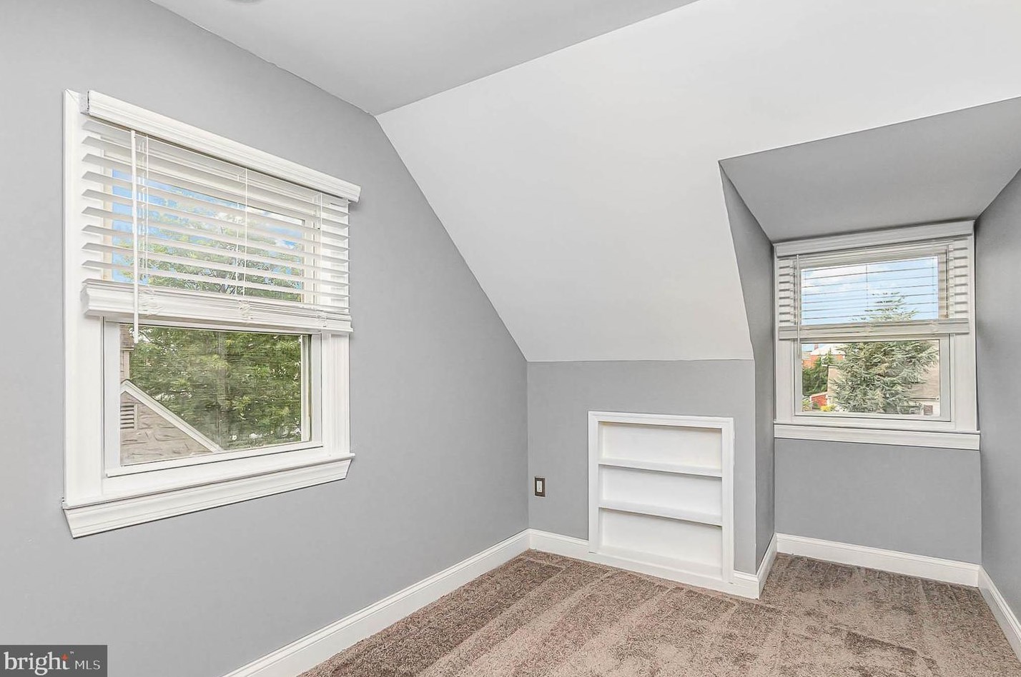 3415 Loganview Dr, Baltimore MD  21222-5949 exterior