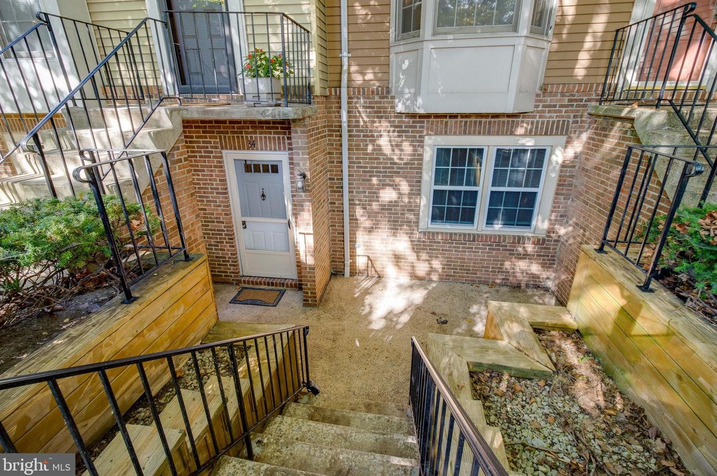 34 Kettle Ct, Baltimore, MD 21244-2511