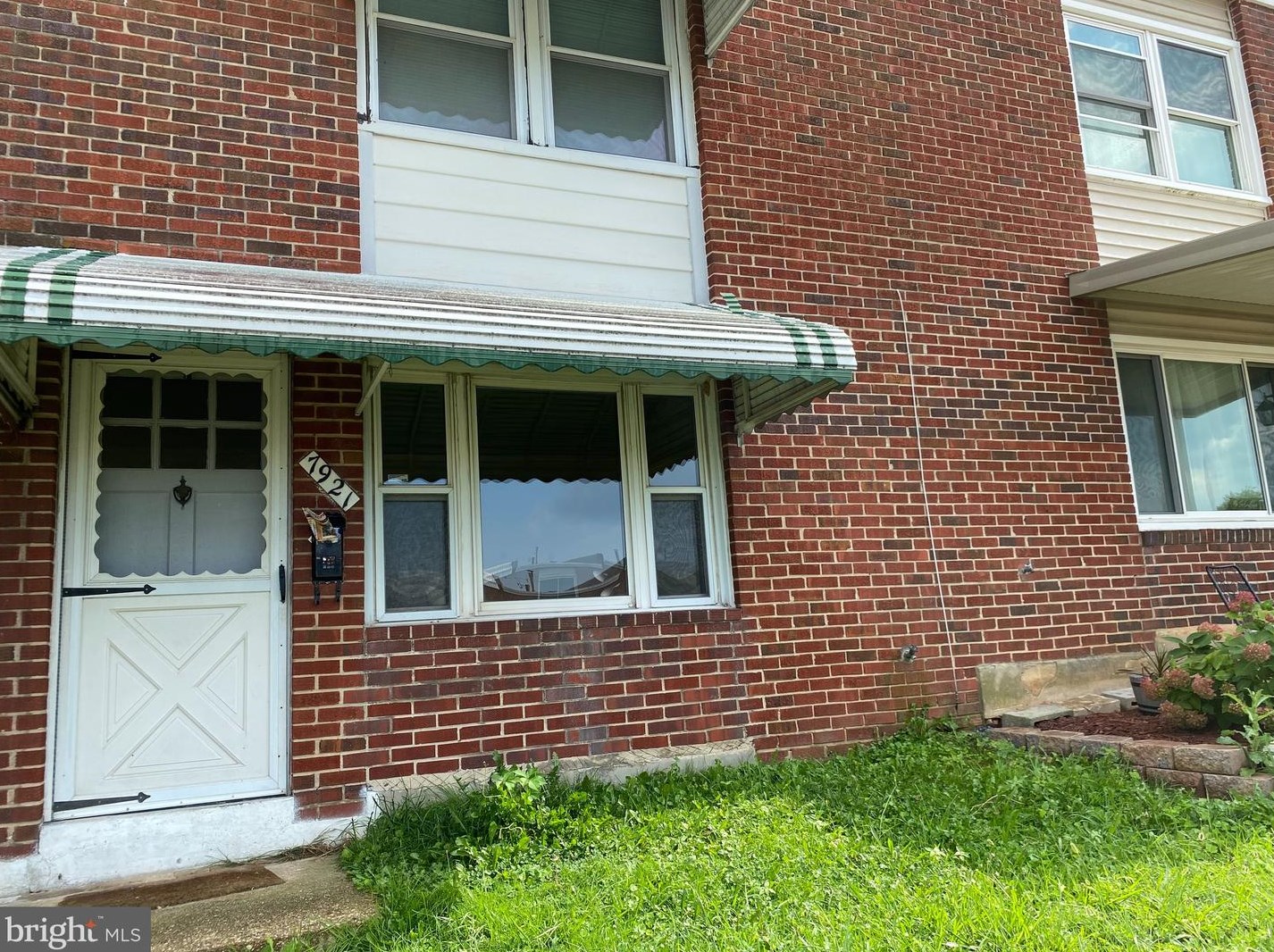 7921 Lansdale Rd, Baltimore, MD 21224-2122