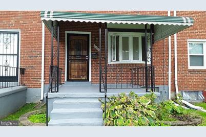 1504 Barkley Avenue - Photo 1