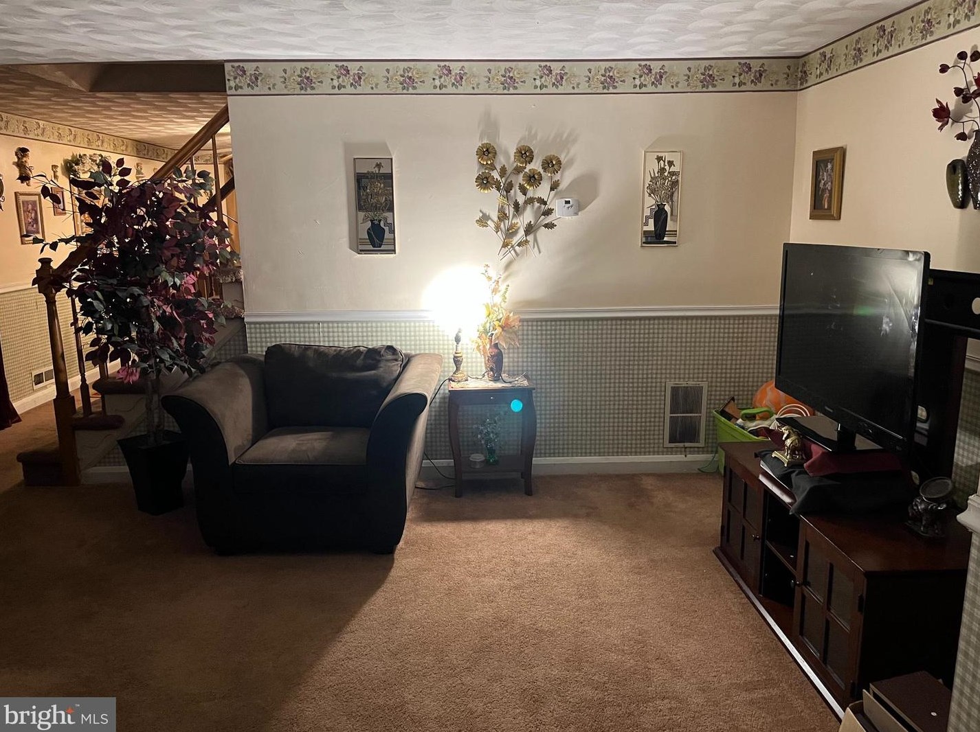 7856 Rockbourne Rd, Baltimore, MD 21222-3307