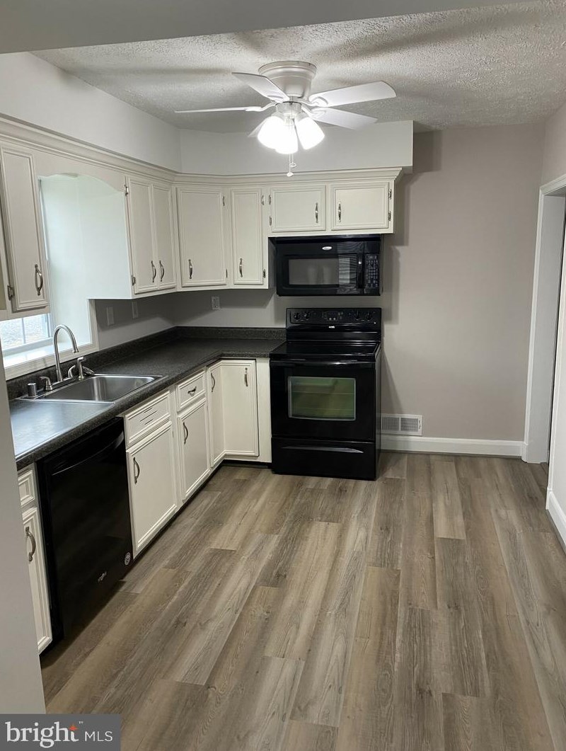 201 Essex Ave, Baltimore, MD 21221-3622