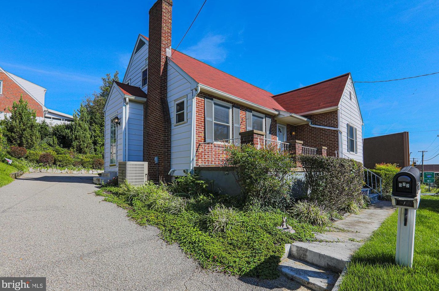 572 Edmondson Ave, Baltimore, MD 21228-3437