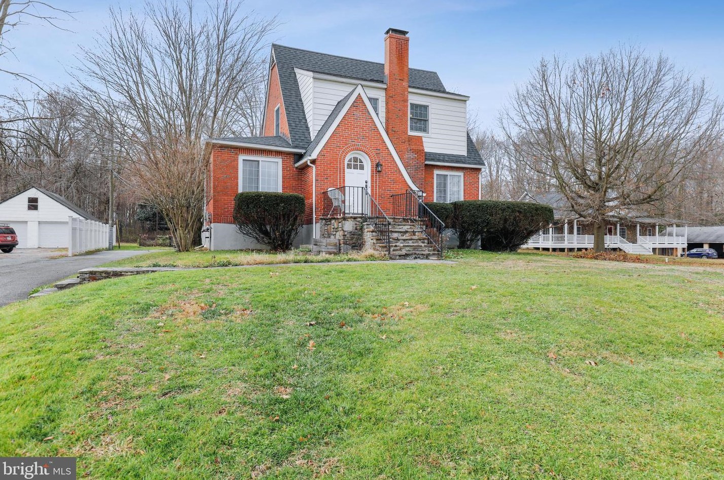 2018 Rocky Point Rd, Baltimore, MD 21221-6413