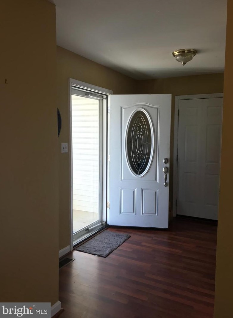 118 Morgan Elis Way, Baltimore, MD 21206-1445
