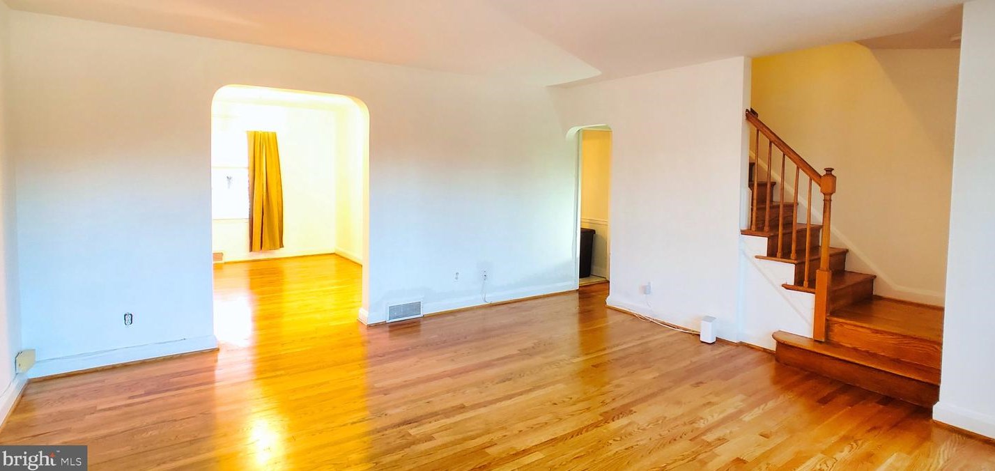 8118 Loch Raven Blvd, Baltimore MD 21286-8305 exterior