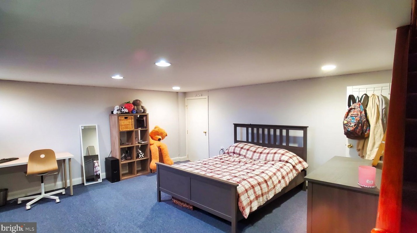 8118 Loch Raven Blvd, Baltimore MD 21286-8305 exterior