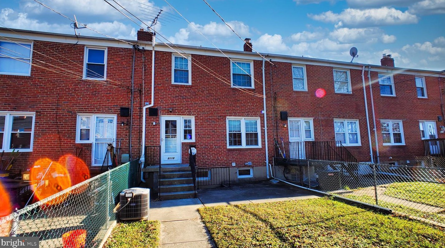 8118 Loch Raven Blvd, Baltimore MD 21286-8305 exterior