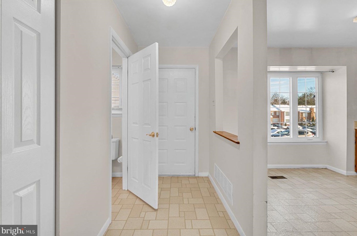 7 Millwheel Ct, Baltimore, MD 21236-2548