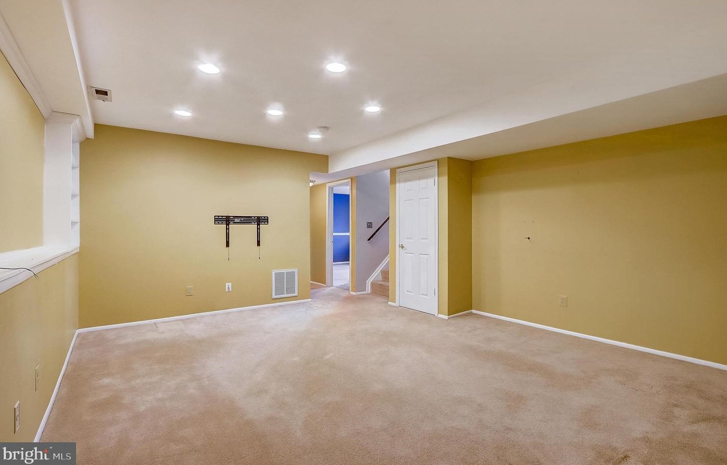 47 Maxa Ct, Baltimore MD 21220-1185 exterior