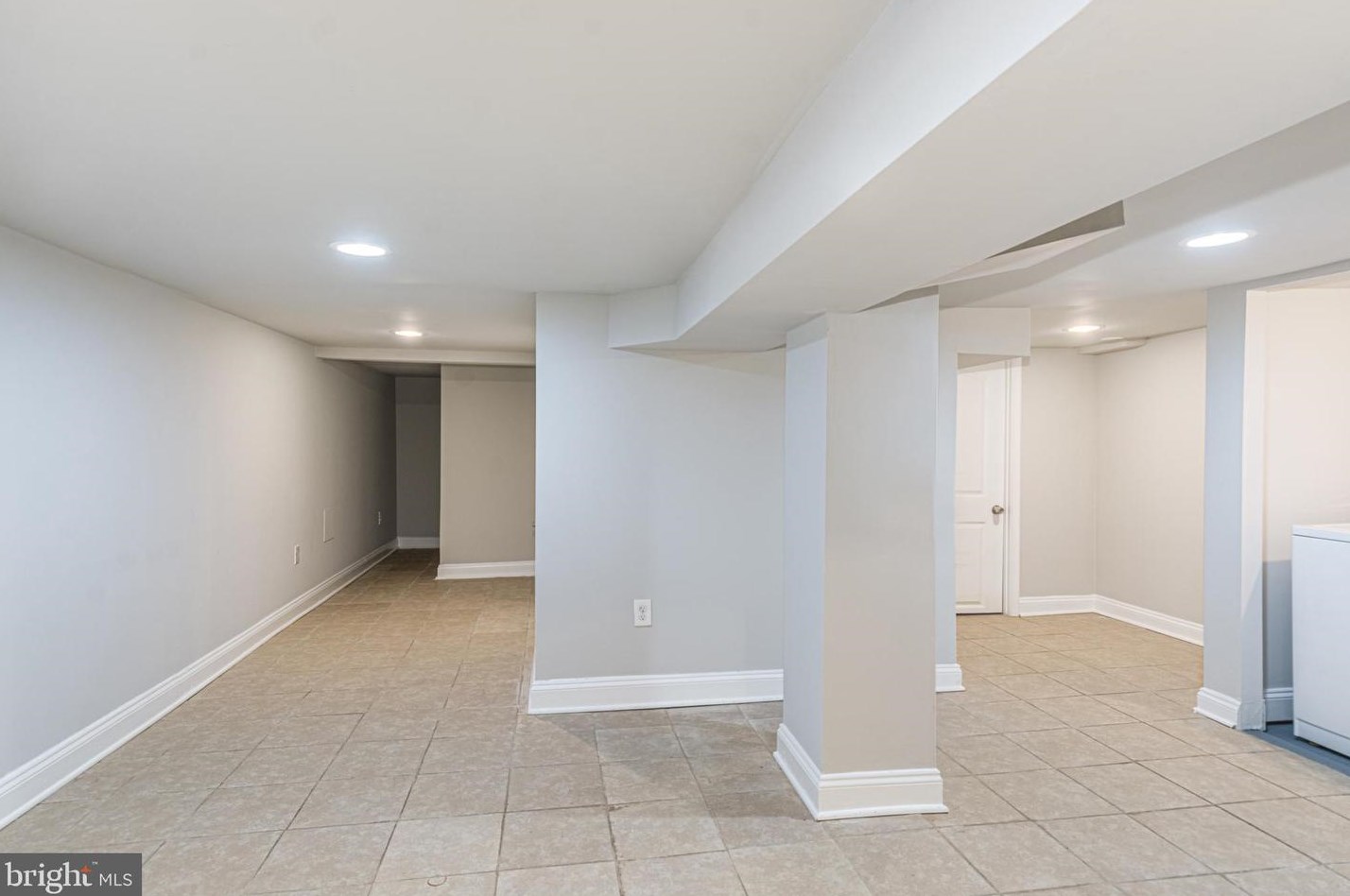 117 Avon Bch Rd, Baltimore MD 21222-6104 exterior