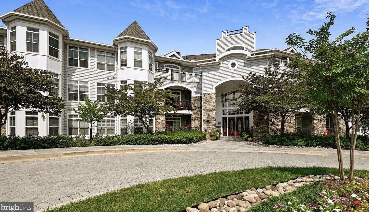 2700 Stone Cliff Dr, Baltimore MD  21209-3765 exterior