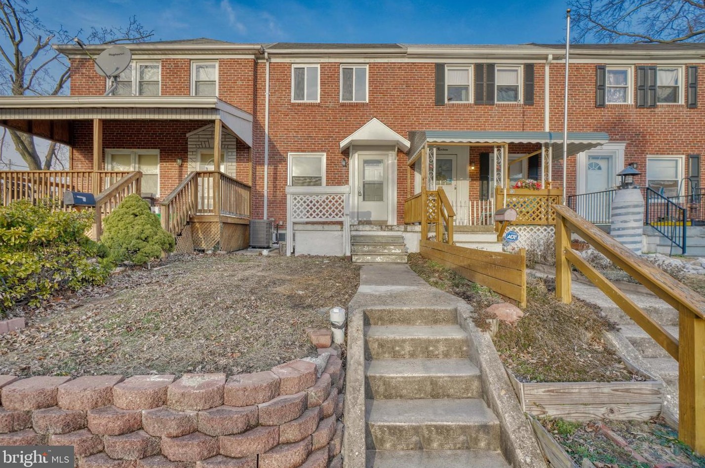 11 Hawthorne Rd, Baltimore, MD 21220-4833