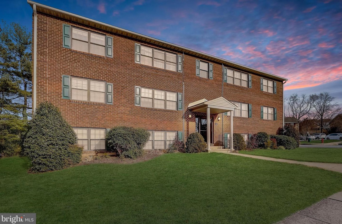 20 Alanbrooke Ct, Baltimore, MD 21204-2711
