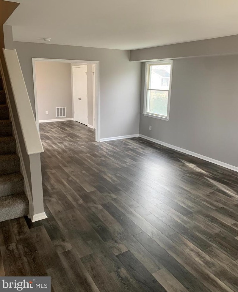 27 Maryland Ave, Baltimore MD 21228-3240 exterior