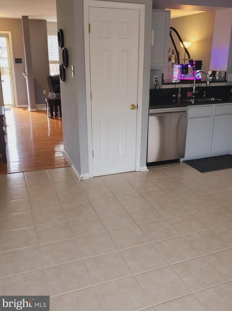5336 Kelmscot Rd, Baltimore, MD 21237-4000