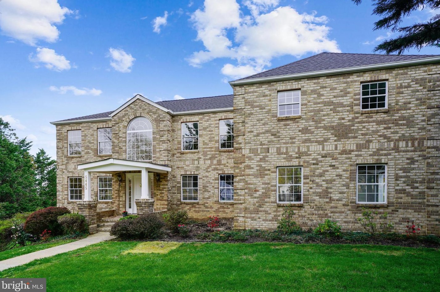 5445 Laverne Ave, Baltimore, MD 21228-5369