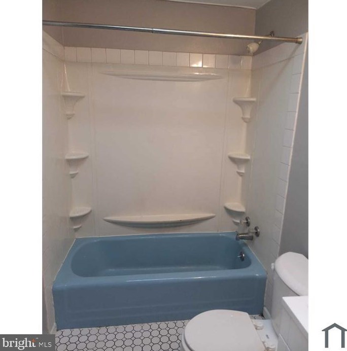 802 Regis Ct, Baltimore MD  21227-3442 exterior
