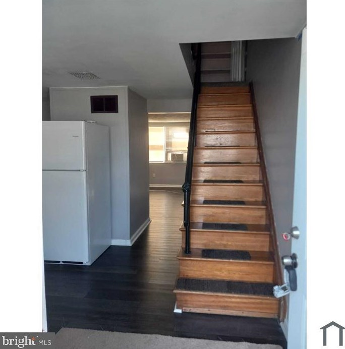 802 Regis Ct, Baltimore MD  21227-3442 exterior