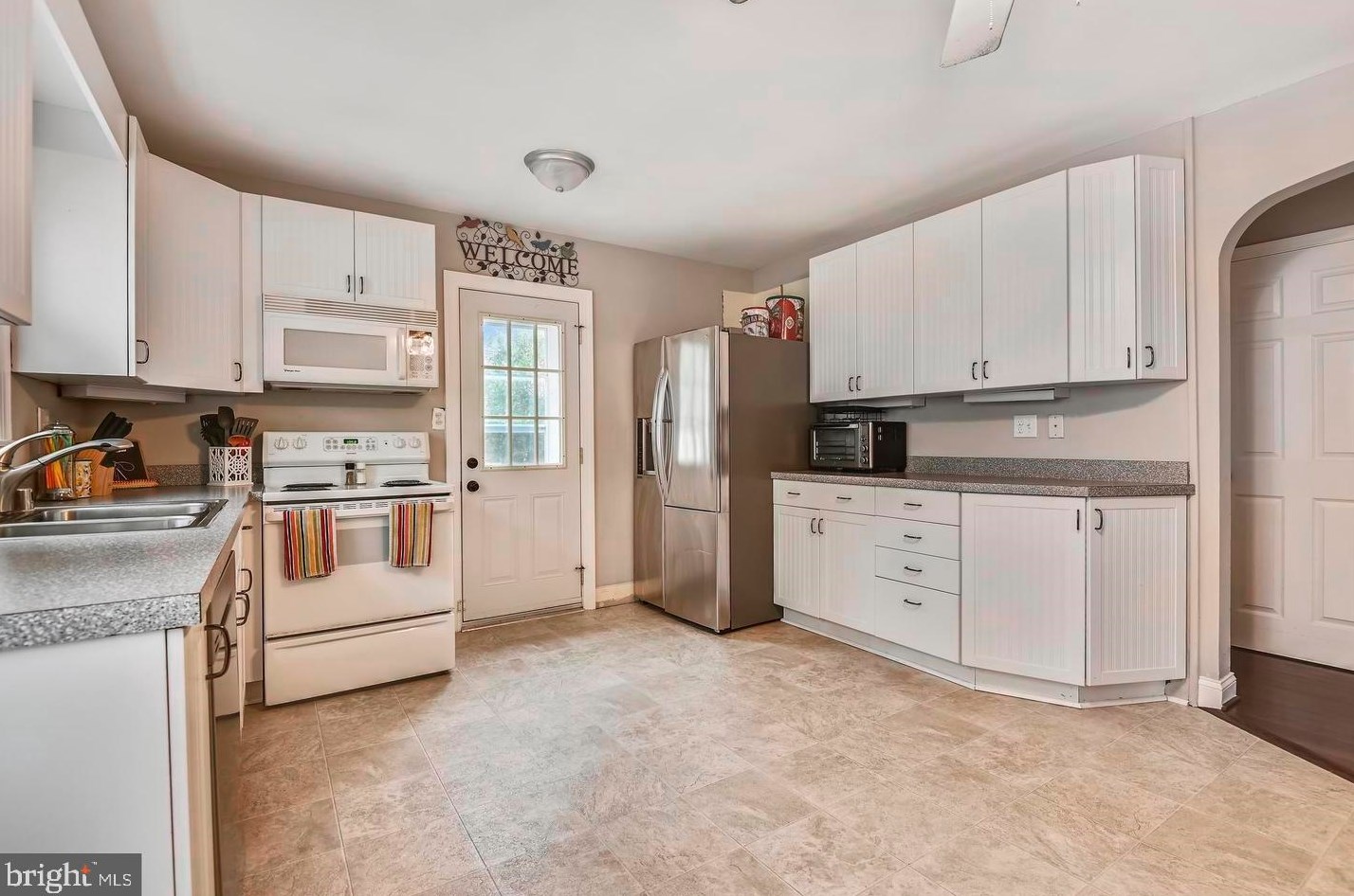 9615 Dixon Ave, Baltimore MD  21234-2101 exterior