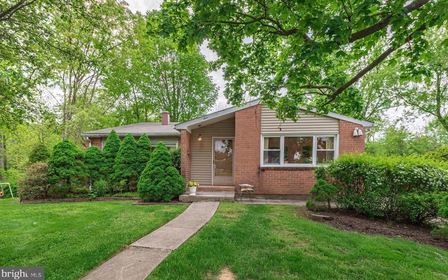 4 Undercliff Ct, Baltimore, MD 21208-5725