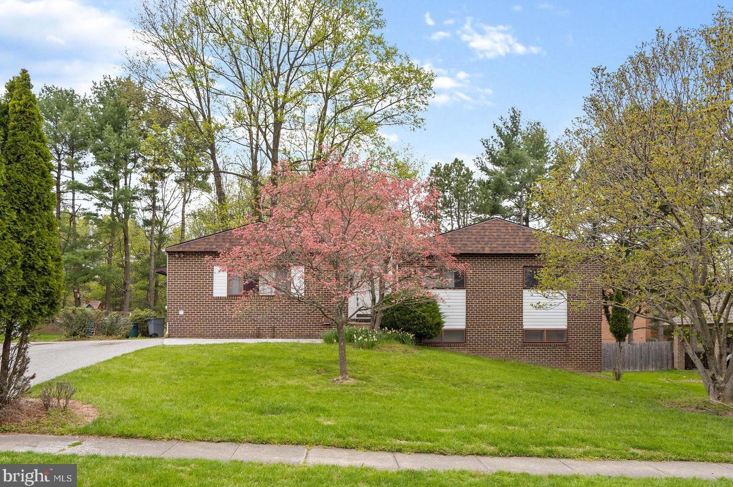 7134 Pheasant Cross Dr, Baltimore, MD 21209-1040