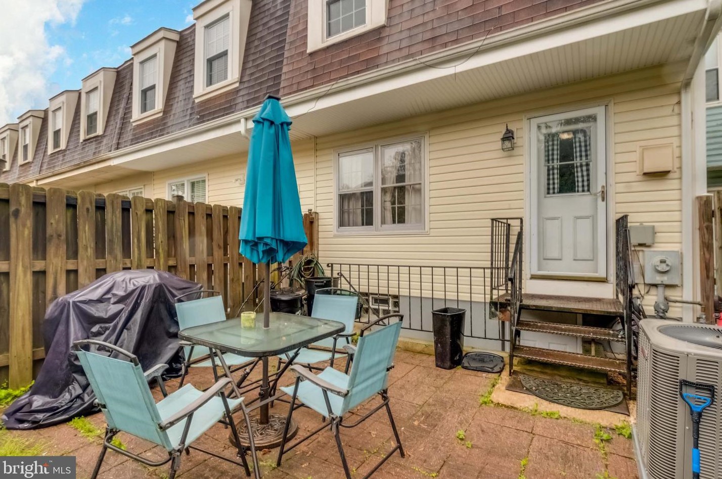 12 Durness Ct, Baltimore MD  21236-3314 exterior