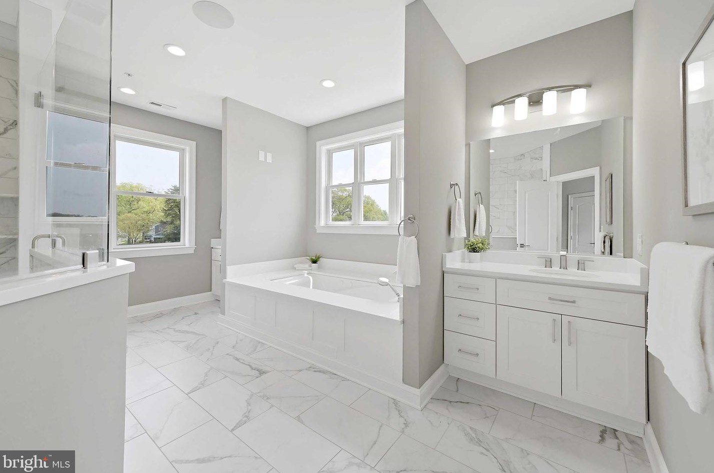 7801 Deboy Ave, Baltimore MD 21222-2719 exterior