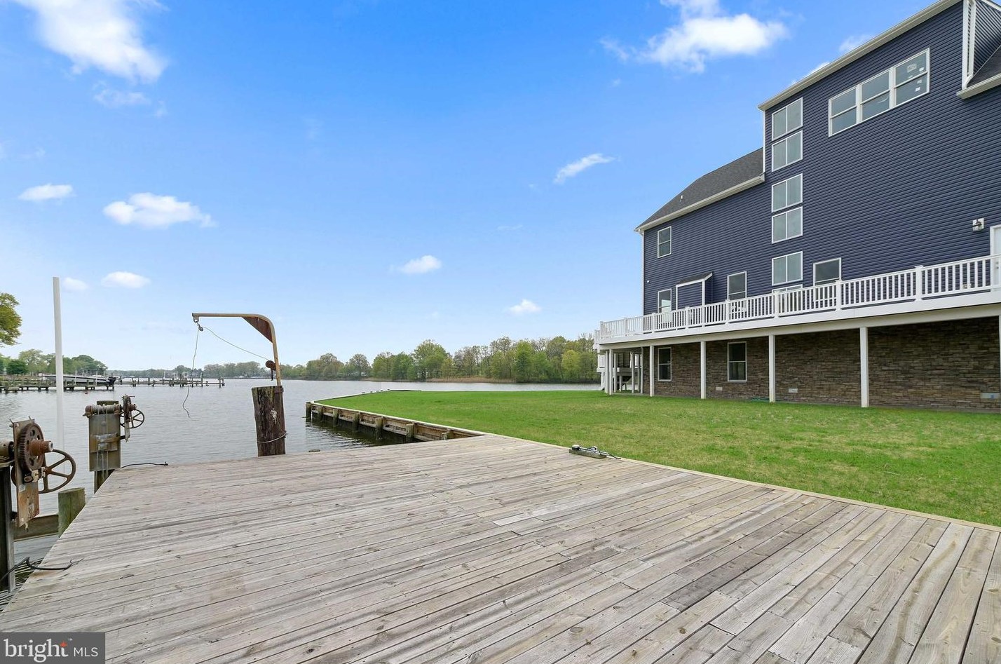 7801 Deboy Ave, Baltimore MD 21222-2719 exterior