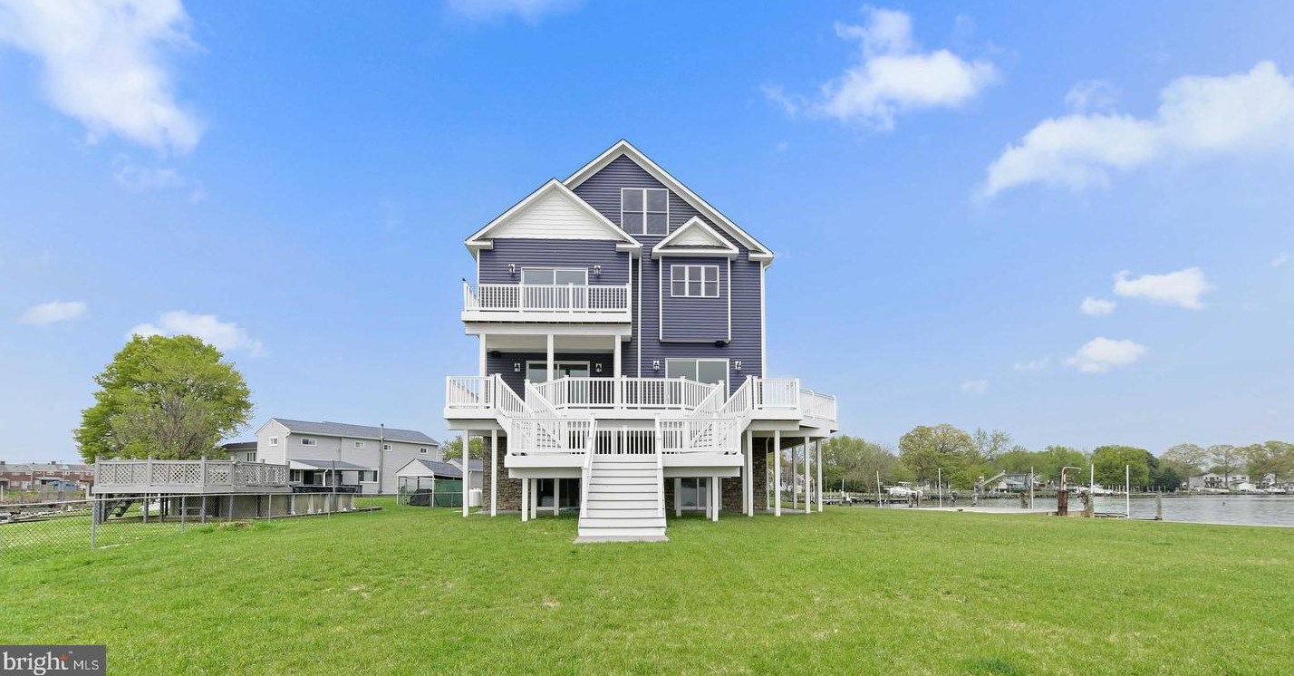 7801 Deboy Ave, Baltimore MD 21222-2719 exterior