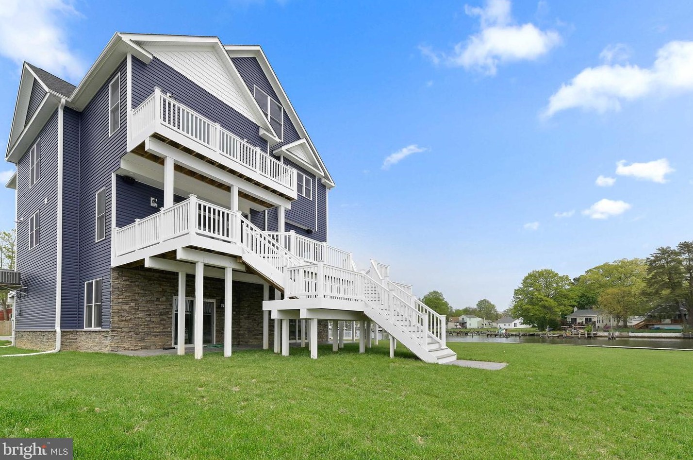 7801 Deboy Ave, Baltimore MD 21222-2719 exterior