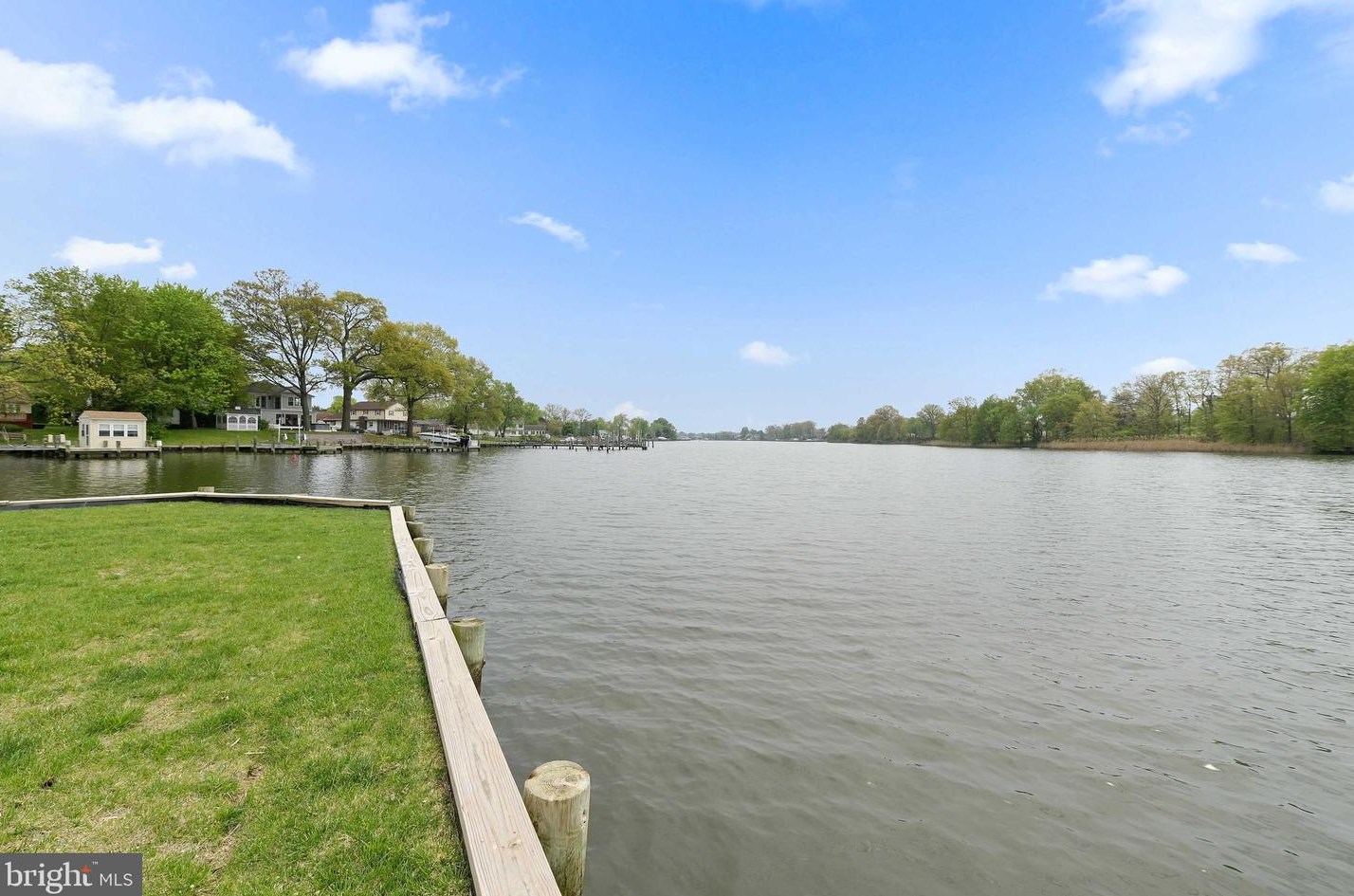 7801 Deboy Ave, Baltimore MD 21222-2719 exterior