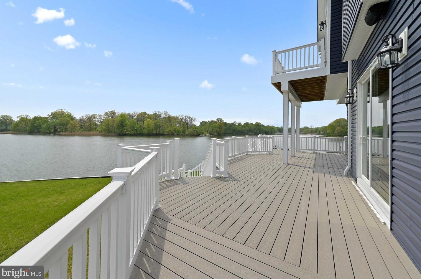 7801 Deboy Ave, Baltimore MD 21222-2719 exterior