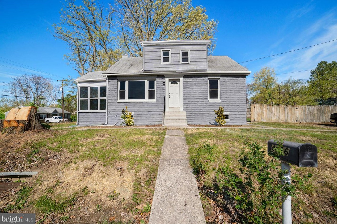 4426 Brian St, Baltimore, MD 21227-3708